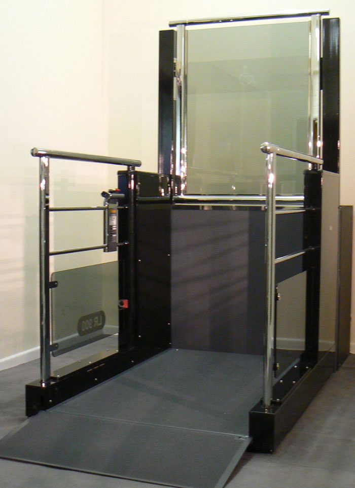 Wessex-Black-Chrome-step-lift