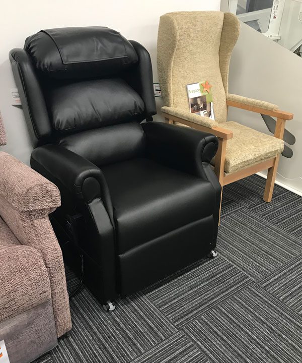 Riser-recline-Leather-Chair-dolphin-showroom-devon